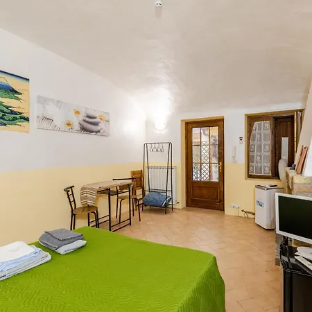 Zen In The Center With Free Parking And 24hours Automatic Check-in With Netflix Dazn And Casale Monferrato